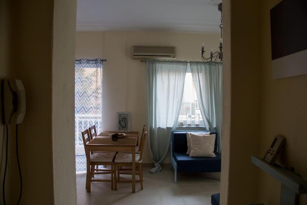 Blue Theros Apartments Paralia Dionisiou Extérieur photo